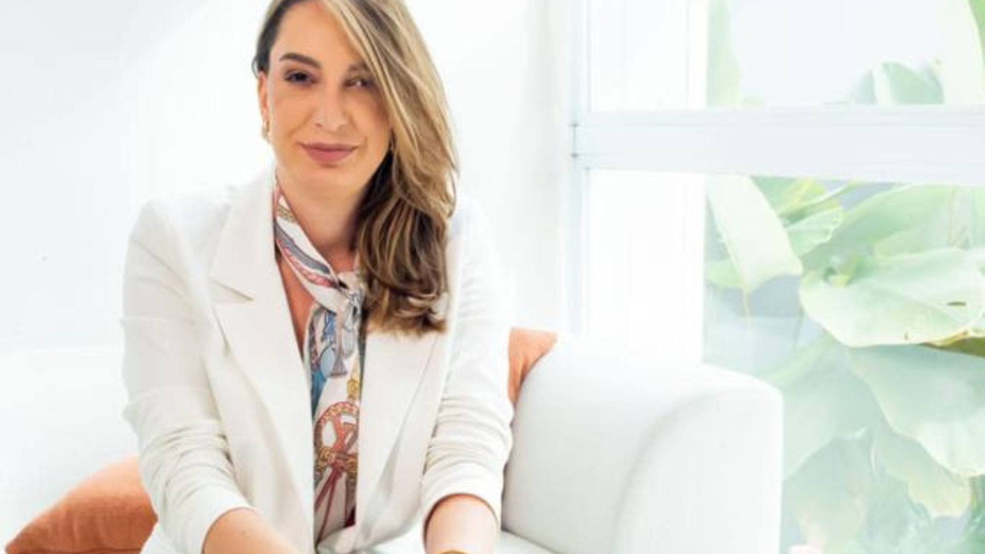 A advogada Gabriela Baldança explica a importância da assessoria jurídica para influenciadores digitais