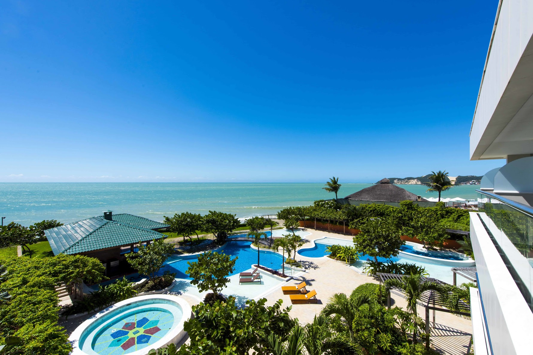 A temporada de outono é ideal para desfrutar da sofisticação e da exclusividade oferecidas pelo Vogal Luxury Beach Hotel & SPA.